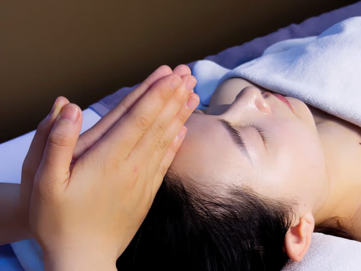 HEAD-NECK-SHOULDER-NAPE & UPPER BACK MASSAGE